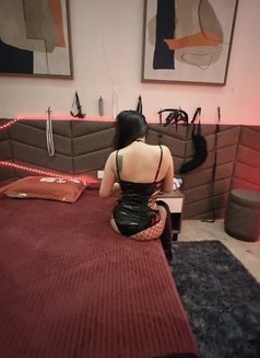 Queen Mistress - dominatrix in Al Manama Photo 1 of 11