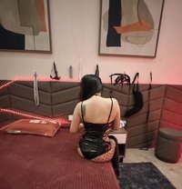 Queen Mistress - dominatrix in Al Manama Photo 1 of 7