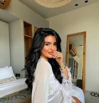 Queen Nayef Full Services in Town - Transsexual escort in Dubai
