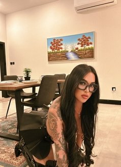 Queen Nikki - Transsexual escort in Riyadh Photo 10 of 10