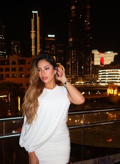Queen of anal - puta in Dubai Photo 21 of 30