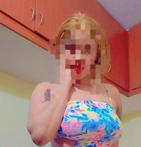 Queen of blowjob and rimjob - puta in Bangalore Photo 9 of 10