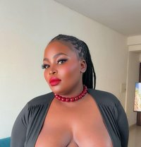 Queen of face sitting and BDSM - puta in Noida Photo 1 of 3