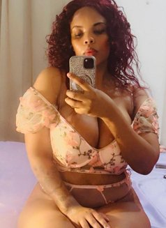 Queen of GFE - escort in Gurgaon Photo 9 of 10