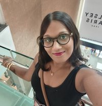 Queen of Hell - Transsexual escort in Kolkata