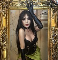 QUEEN OF MASSIVE DICK🌭FULLY/FUNCTIONAL - Transsexual escort in Abu Dhabi Photo 6 of 27