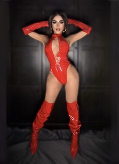 QUEEN OF MASSIVE DICK🌭FULLY/FUNCTIONAL - Transsexual escort in Abu Dhabi Photo 3 of 15