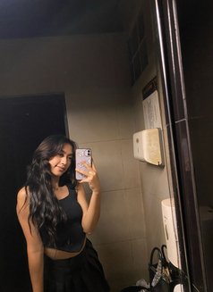 QUEEN OF MODEL SERVICE - Transsexual escort in Bali Photo 10 of 10