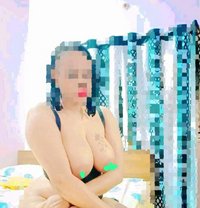 Queen of rimming and blowjob - puta in Chennai Photo 6 of 8
