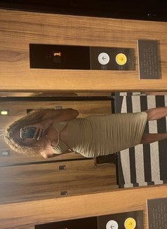 Queen of sex is back Asian trans latina - Transsexual escort in Hong Kong Photo 22 of 27
