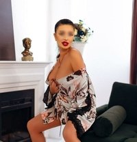 Queen of the Amber party. - escort in Bucharest