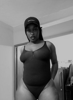 Queen of wet desires. - escort in Kolkata Photo 2 of 4