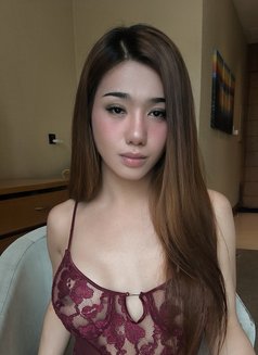 QUEEN OLIVIA /poppers - Transsexual escort in Dubai Photo 30 of 30