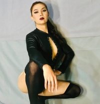LOOKING FOR CUMSLUT - Transsexual dominatrix in Hong Kong Photo 15 of 27