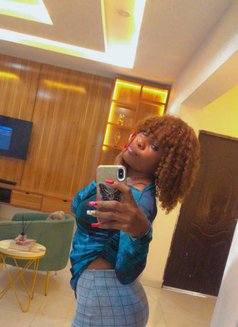 Queen Promzy - escort in Lagos, Nigeria Photo 4 of 12