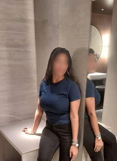 Queen Rani Cam & Meet, Escort - escort in Kathmandu Photo 1 of 4