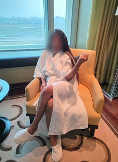 Queen Rani real meet & Cam show π€ - escort in Mumbai Photo 2 of 10