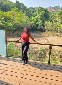 Queen Rani real meet & Cam show 🤍 - escort in Mumbai Photo 10 of 12