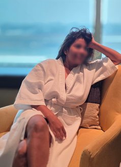 Queen Rani real meet & Cam show 🤍 - escort in Mumbai Photo 12 of 12