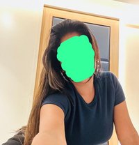 Queen rani Real meet& Camshow - puta in Mumbai