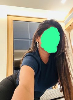 Queen rani Real meet& Camshow - escort in Mumbai Photo 4 of 17