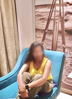 Queen rani Real meet& Camshow - escort in Mumbai Photo 2 of 7