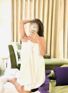 Queen Rani real meet & Camshow - escort in Mumbai Photo 9 of 10