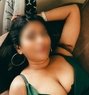 Queen rani Real meet& Camshow - escort in Mumbai Photo 1 of 5