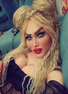 Queen roze - Transsexual escort in Damascus Photo 15 of 15