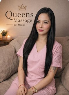 Queen's Nuru Massage - masseuse in Manila Photo 2 of 3