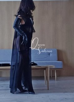 Queen Sabrina Lee - dominatrix in Berlin Photo 12 of 18