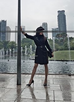 Queen Sabrina Lee - dominatrix in Berlin Photo 13 of 18