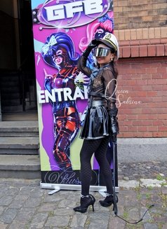 Queen Sabrina Lee - dominatrix in Berlin Photo 6 of 18