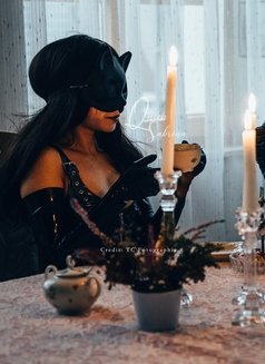 Queen Sabrina Lee - dominatrix in Berlin Photo 9 of 18