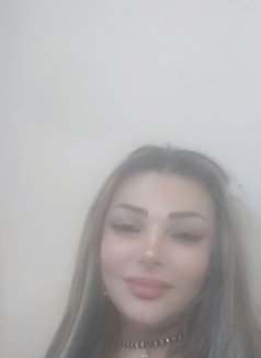 Queen Saly - Transsexual escort in Damascus Photo 1 of 6