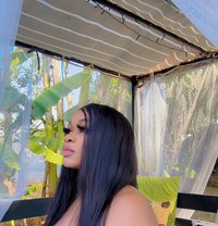 Queen - escort in Dakar