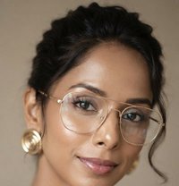 Queen & Sissy - escort in Colombo