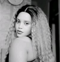 Queen - escort in Bawshar