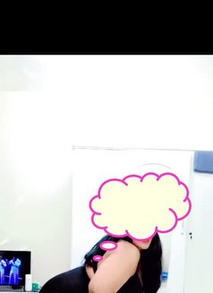 Queen - escort in Şalālah Photo 2 of 4