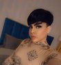 QueeN,شاميه - Transsexual escort in Dubai Photo 4 of 5