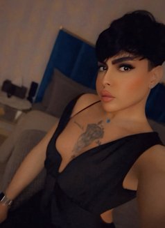 QueeN,شاميه - Transsexual escort in Dubai Photo 6 of 6