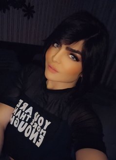 QueeN,شاميه - Transsexual escort in Dubai Photo 4 of 4