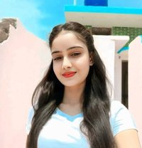 Queen Tessy - escort in Khobar Photo 2 of 5