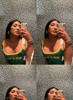 Queen Ts Jasmine - Transsexual escort in Bangkok Photo 3 of 4