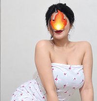 Queen Velvet Your Fantasy Queen - puta in Navi Mumbai