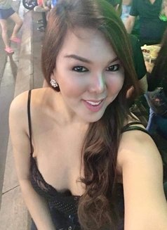 Queen YummyTsPatricia - Transsexual escort in Manila Photo 29 of 30