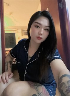 Queen09 - escort in Manila Photo 16 of 20