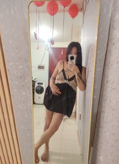 Queen09 - escort in Manila Photo 20 of 20