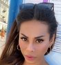 Queenie - Transsexual escort in Paris Photo 10 of 16