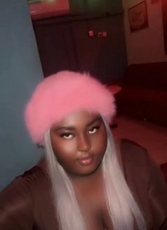 Queenie - escort in Accra Photo 2 of 7